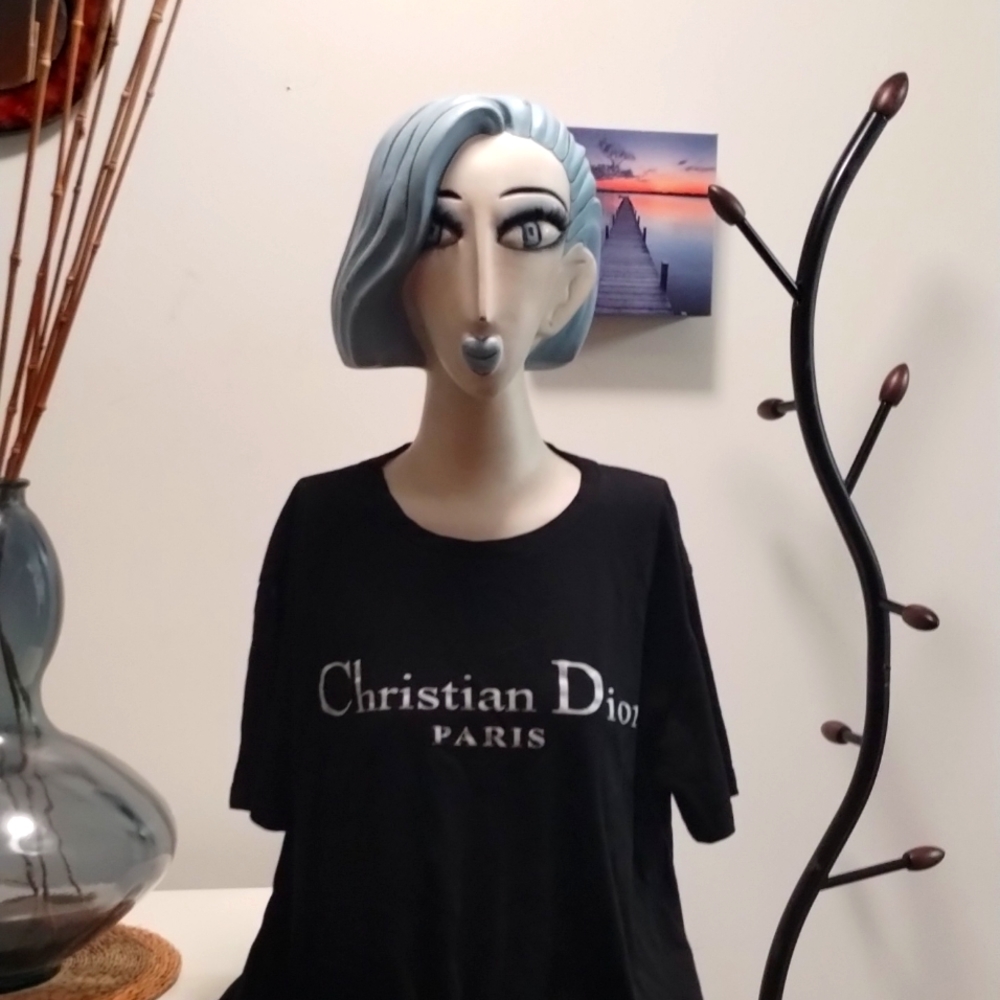 Large tee